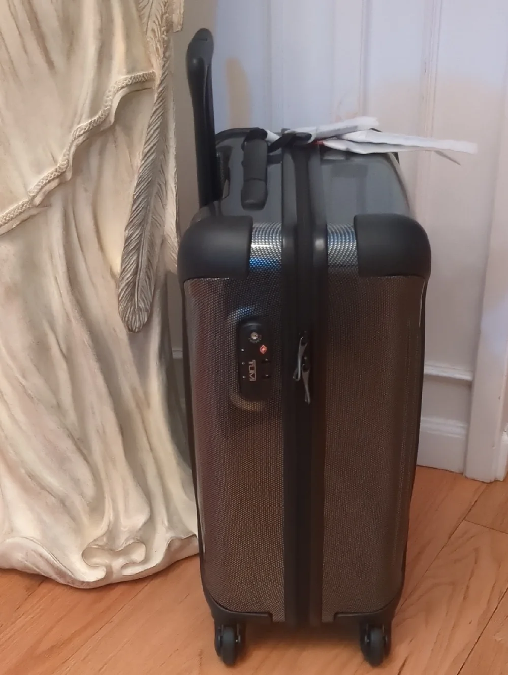 TUMI Vapor International 22